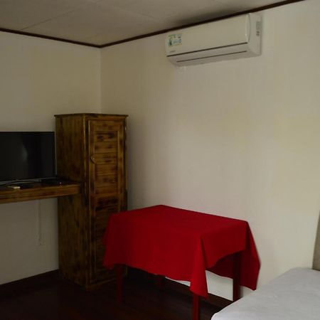 Hotel Sierpe River- Oleaje Sereno 外观 照片