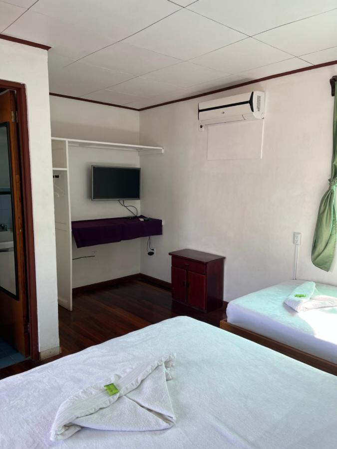 Hotel Sierpe River- Oleaje Sereno 外观 照片
