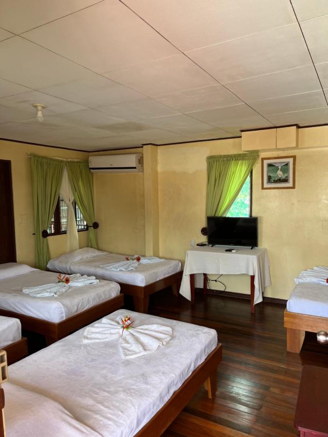 Hotel Sierpe River- Oleaje Sereno 外观 照片
