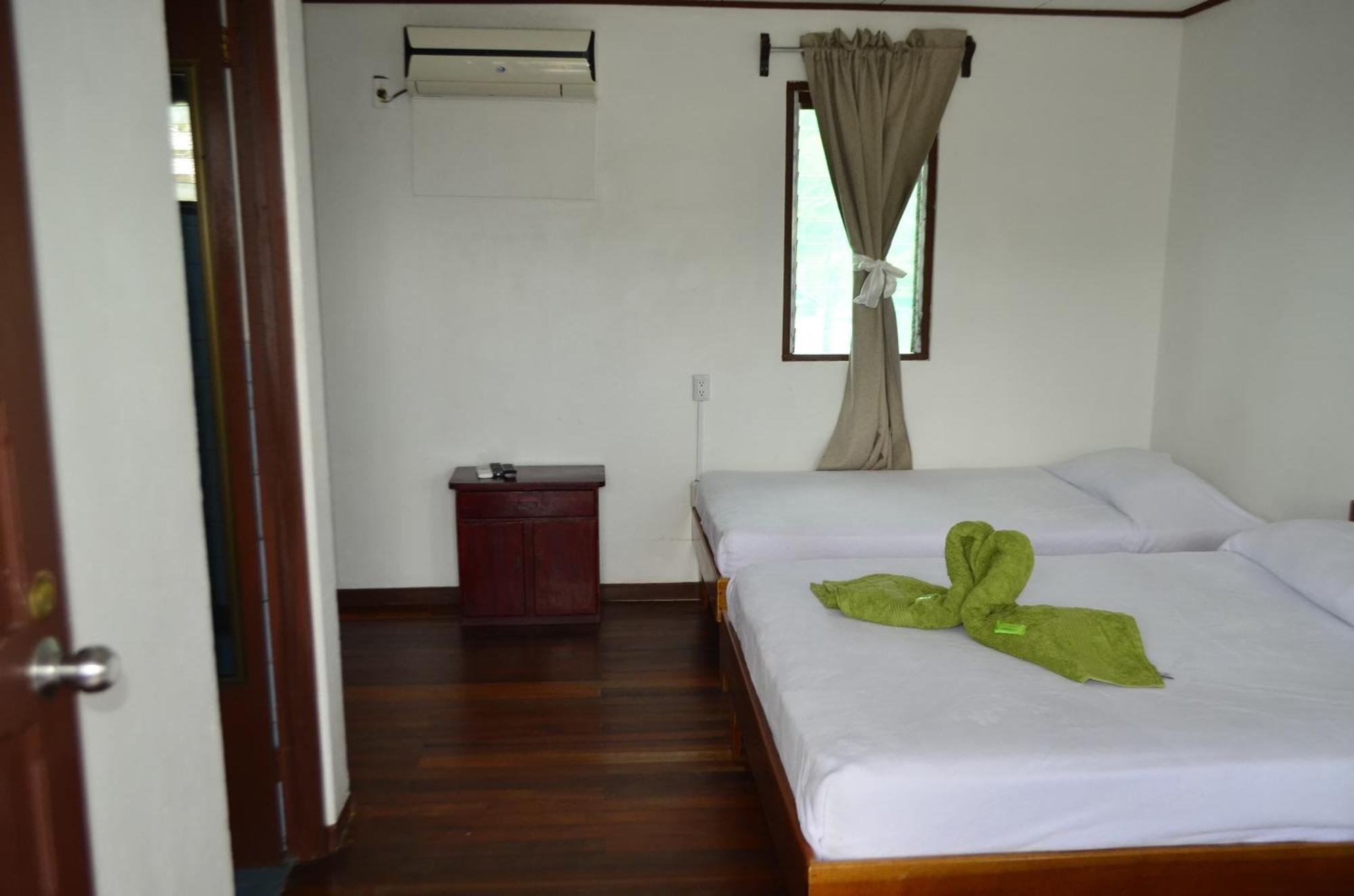 Hotel Sierpe River- Oleaje Sereno 外观 照片